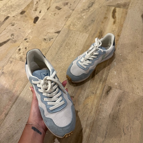 Veja White and Blue Sneakers size 7.5/38 - Picture 4 of 9